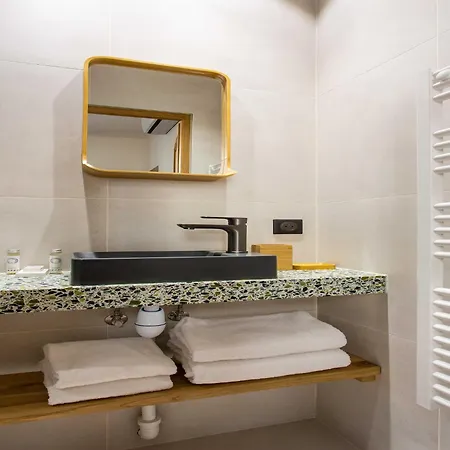 Magnificent - 2br 6p - Le Marais Apartment *